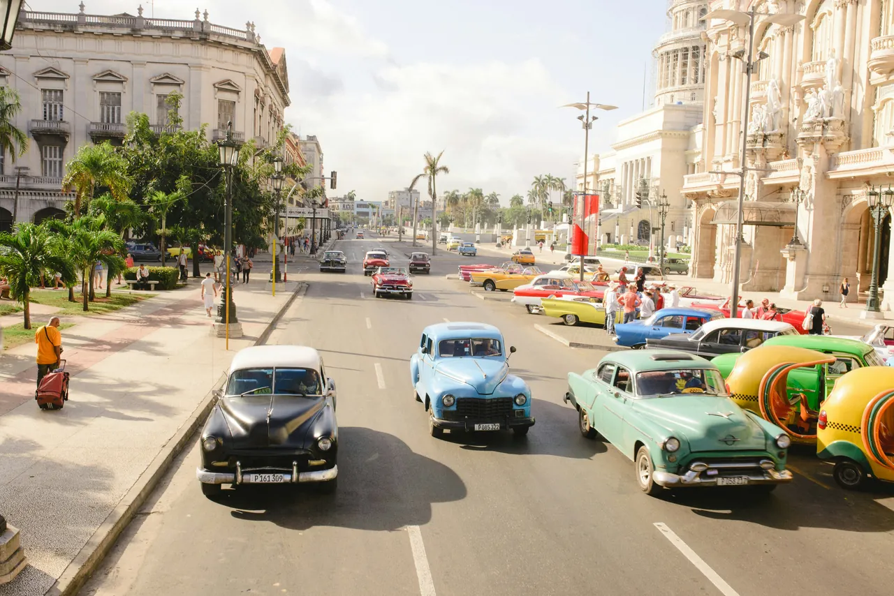 Famous Avenida del Prado by Parque Central. Photo by Persnickety-Prints.